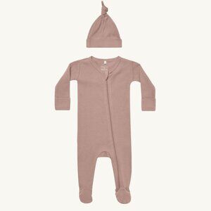 NWT - Quincy Mae ORGANIC waffled pink pajama and bonnet set